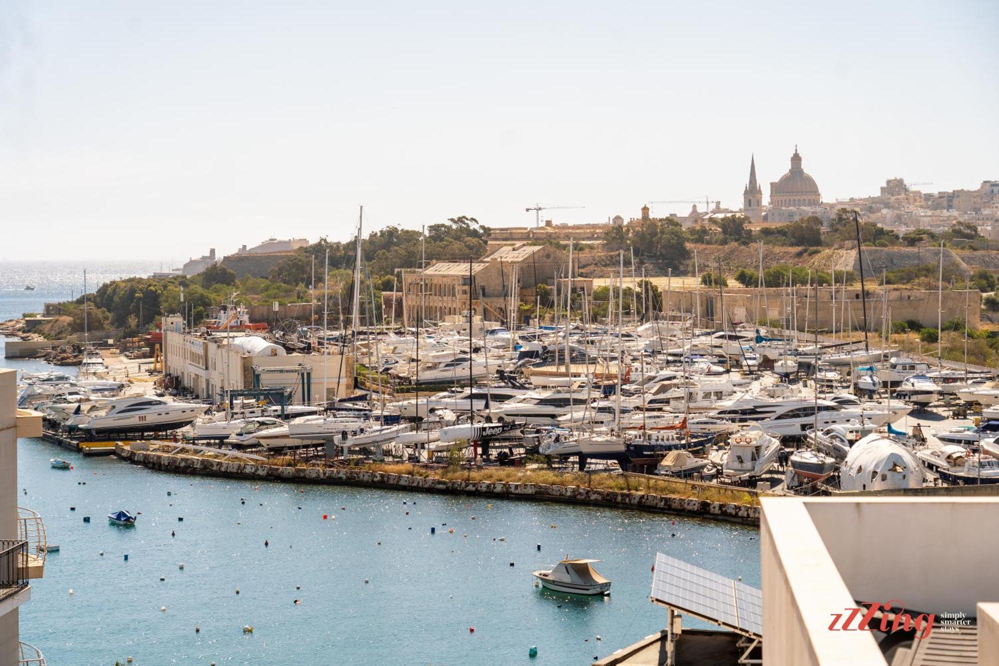 Stuart Rooms By Zzzing Gzira ภายนอก รูปภาพ